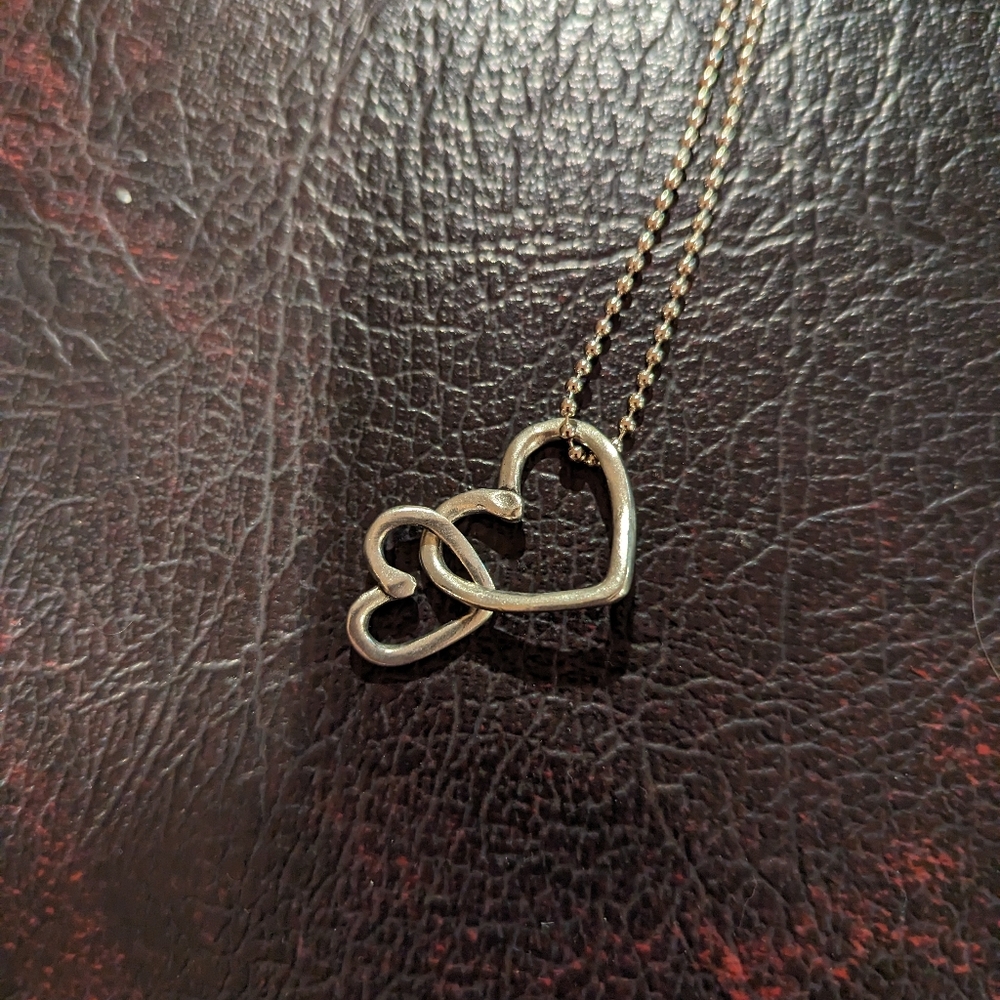 Brand New In Box Interlocking Heart Necklace
